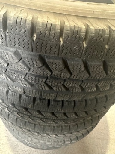 ブリヂストン スタッドレス 205/85R16