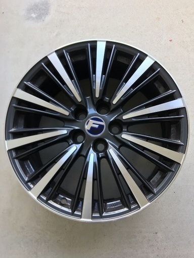 レクサス　LS 19インチ　タイヤホイール