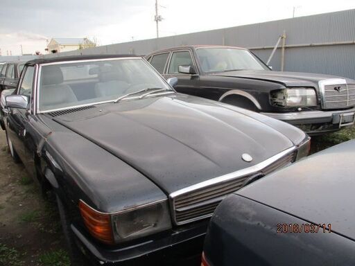 国産品 メルセデス∸ベンツ―107SL-フロントグリル販売 外国自動車用