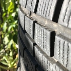 ホイールつけスタッドレスタイヤです。