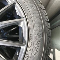 ホイールつけスタッドレスタイヤです。