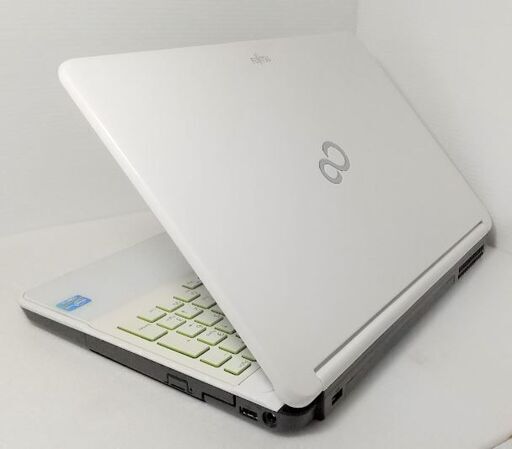☆超美品 富士通LIFEBOOK Core i7/8G/爆速SSD搭載/オフィス/カメラ/BD