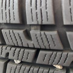 ダイハツタント　スノータイヤホイール付き