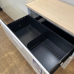JK-31 【オフィス家具専門店】プラスの平デスクです！ P4.11/26時点で 