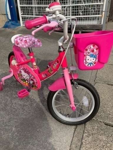 美品HELLO KITTY14インチ傷サビ等は見受けられません。