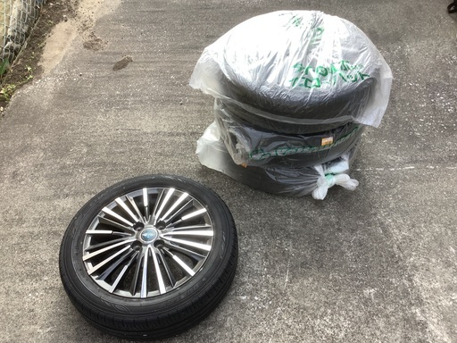 再投稿】アルミホイルとタイヤ4本セット‼︎
