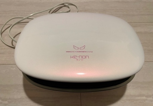 ケノン脱毛器　70000円ほどのお品　カートリッジ付き