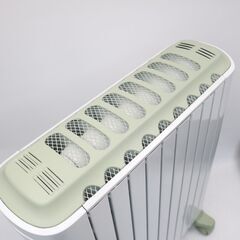 186)【美品】DeLonghi デロンギ ベルカルド オイルヒーター 10～13畳用