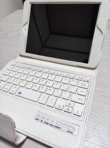 【お譲り予定先決定】Apple iPad mini 2 16GB カバーとキーボード付き