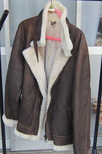 （J-248)　皮製ジャケット内側起毛素材(中古）*引取り限定(加古川市　鶴林寺前）