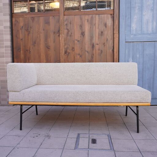 BAKER Furniture 1.5人掛けアームソファ