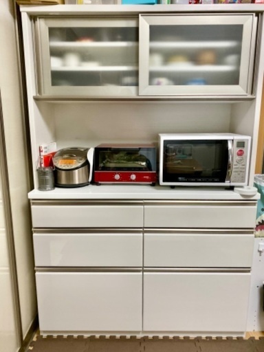 食器棚　白　３年使用　今月取りに来れる方限定