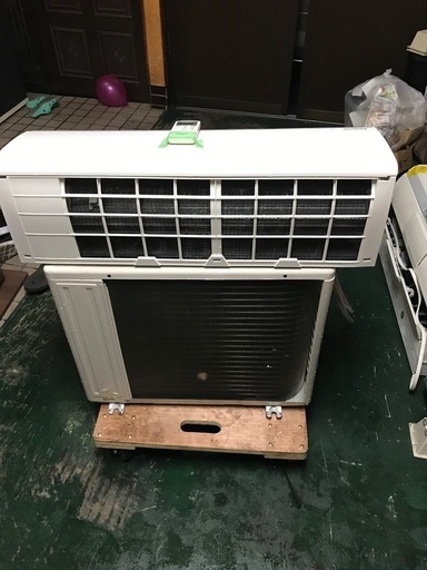 2017 Panasonic 10-12畳。無料のエアコン設置