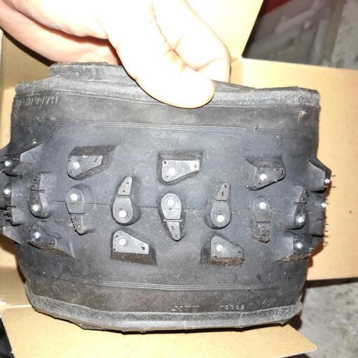 新品 IRC MUDMAD スパイクタイヤ 26×1.95