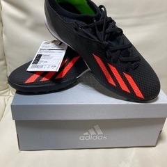 フットサルシューズ  adidas 新品