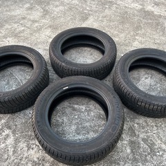 スタッドレスタイヤ　225ー55ー18