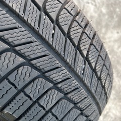 スタッドレスタイヤ　225ー55ー18