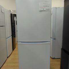 □AQUA／冷蔵庫／AQR-E13A(W) /126L 2020年製 クリーニング済 配達可能 