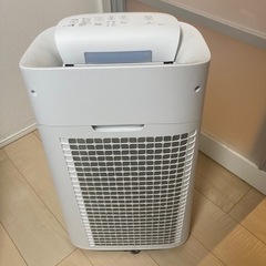 【値下げ交渉可能！】シャープ　加湿空気清浄機　1年前に購入しましたが、2週間しか使っていません！