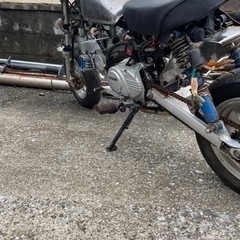 ホンダ　モンキー風　中華フレーム足廻り　 125ccエンジン！！今現在不動 ホンダ モンキー（中華）125ccエンジン不動
