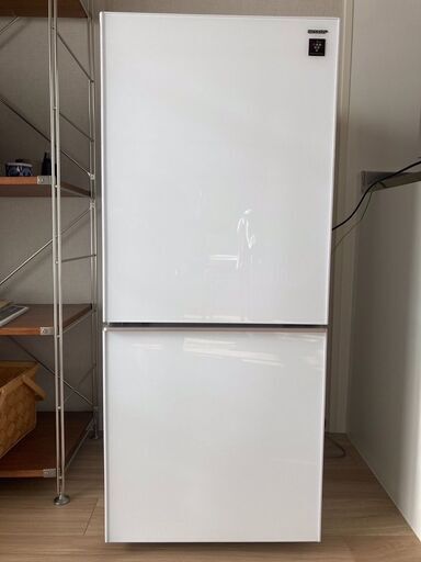 【取扱説明書有】冷蔵庫　2018年シャープ製 137リットル