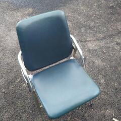(終了)折り畳みパイプ椅子 HOUTOKU製 5脚単位で販売、2...