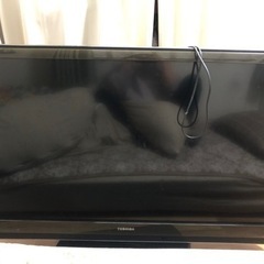 TOSHIBA 46型　液晶テレビ