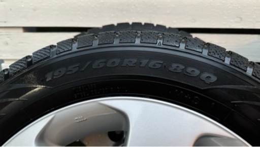 セレナ純正アルミ付スタッドレス4本 バリ山！（1/21で出品終了予定  