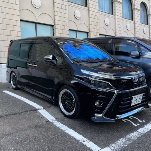 ヴォクシー タイヤホイールセット 18インチ 7.5J+53 215/45R18
