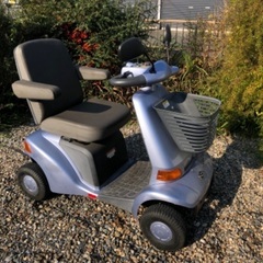 スズキ　セニアカー　。