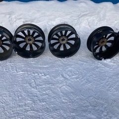 ベネルディ19インチ　8J    5本　114.3   5H