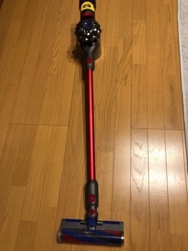 受け渡し決定)中古★ダイソンDyson V8 Slim Fluffy (SV10K SLM)