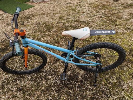他のサイトでお話中 ヨツバサイクル 20インチ 自転車 男女どちらでも