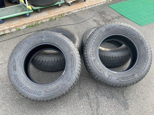 【苫小牧バナナ】Bridgestone/ブリヂストン スタッドレスタイヤ DM-V3 265/65R17 20年製 4本セット 中古♪