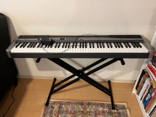 電子ピアノ　Casio Privia 300