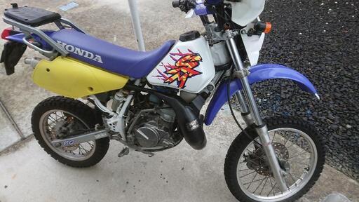 ホンダCRM80 2サイクルオフロードバイク