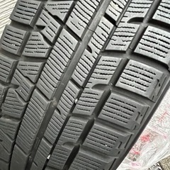 3万から2万に値下げしました❗️【美品】スタッドレスタイヤ　アルミホイール付き　4個セット　おまけで保管用棚+カバー付き