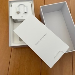 iPhone8シルバー　64ギガ　SIMロック解除済み　