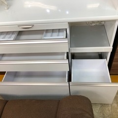 【リサイクルサービス八光　田上店　配達・設置OK】㈱ユーアイ　エナメルホワイト大型食器棚