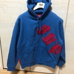 新品同様綺麗 Supreme シュプリーム 刺繍ロゴ パーカー