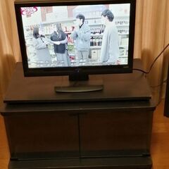 22型液晶テレビ　テレビ台付　値下げしました