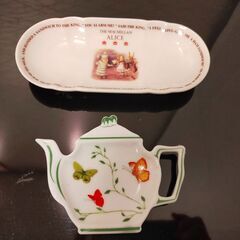 【100円ぽっきり！】アリスの小皿と蝶のお皿