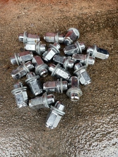 鹿屋市☆ダンロップ 215/60R16 /トヨタ純正 5穴 4本バリ山 超美品