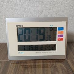 CASIOデジタル電波時計
