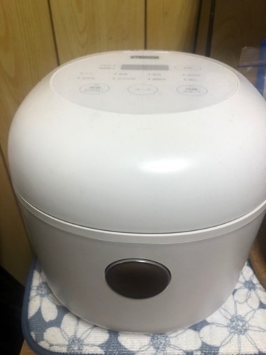 ヤマダセレクト 炊飯器３合炊き