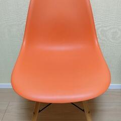 【オレンジ】お洒落な椅子