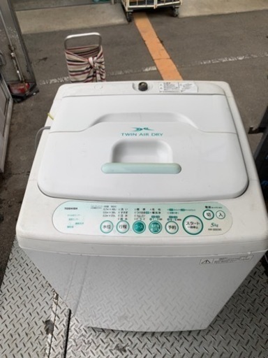 配送可能　TOSHIBA 全自動洗濯機　AW-305(W) 5Kg 5525円