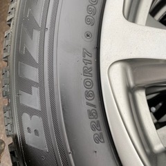 冬タイヤアルミホイール付き　225/60R17 