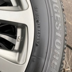 冬タイヤアルミホイール付き　225/60R17 