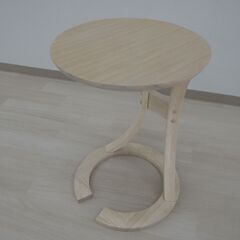 カフェテーブル（小金井市再生家具）品番：01-03-08 